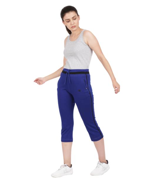 Red Rose - Track Pant for Women Capri Length - Sportswear - Trouser - Joggers