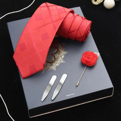 Peluche The Reddit Combo NeckTie, Brooch & Collar Stay Gift Box For Men