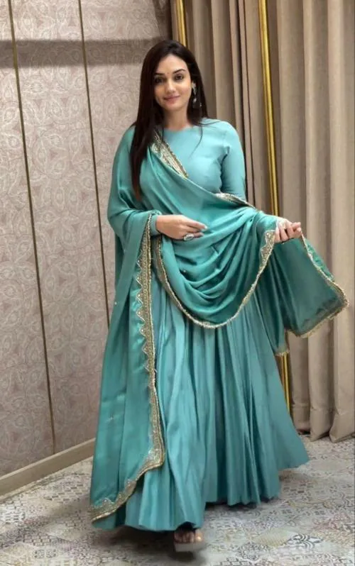 DHRUVINS Designer Party Wear Gown for Women - Elegant Full-Length Evening Dress with Sequins & Embellishments, Perfect for Special Occasions, Weddings, Proms & Formal Events( RAMA-XXL)