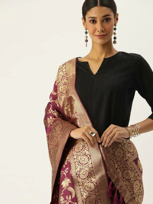 VASTRANAND Women Magenta Silk Blend Woven Design Dupatta