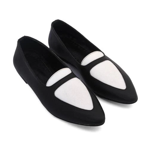 Alvarita Women White Black Ballies Non Slippery Tpr Sole 39