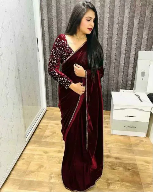 CLOMITA Self Design Bollywood Velvet Saree (Maroon)