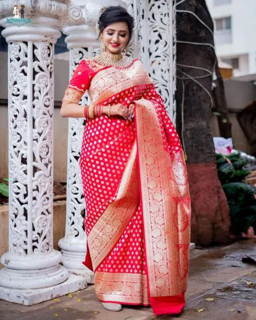 FACE DEAL Saree Women Red Woven Silk Blend Banarasi Saree