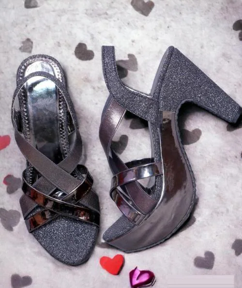 AANA FASHION Synthetic Leather Flat Sandals | Black Flat With Medium Heels | Stylish Comfortable Black Heel Sandal | Modern Casual Fancy Flat Sandal | Women Flat Sandal for Party, College and Casual Wear (Black)