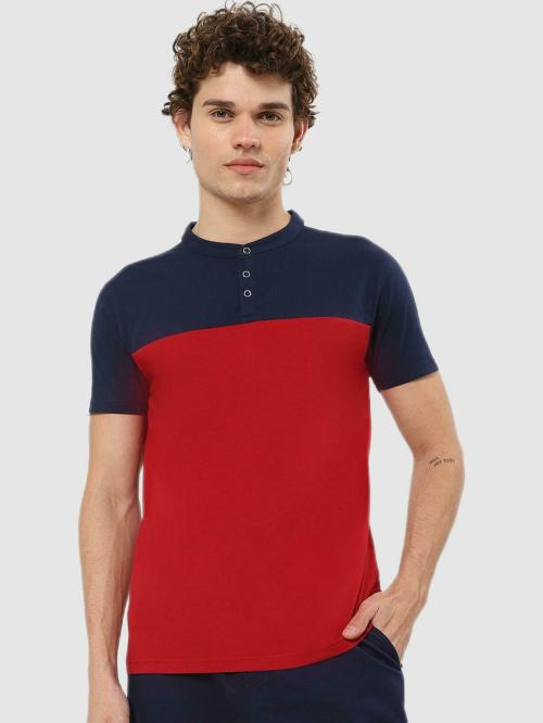 Bewakoof Men Color Blocked Red Short Sleeves Henley Neck Tshirt