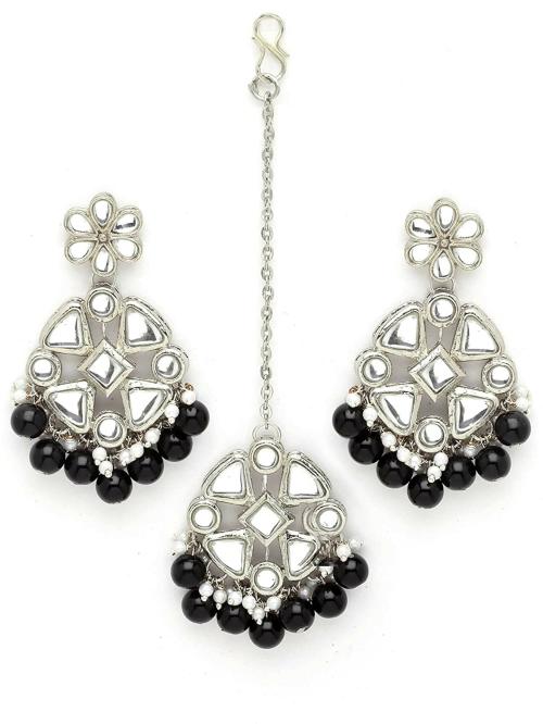 Karatcart Metal Oxidised Silver Black Beads Kundan Dangler Earrings with Maangtikka For Women