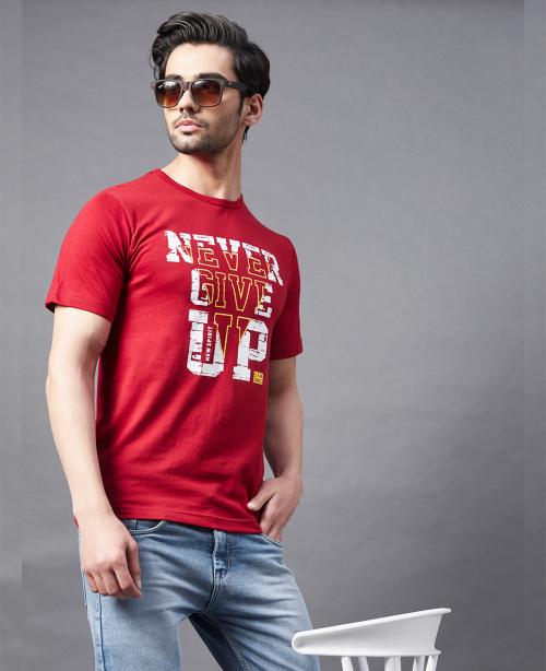 Rigo Men Maroon NEVER GIVE UP Print Round Neck Half Sleeve T-Shirt