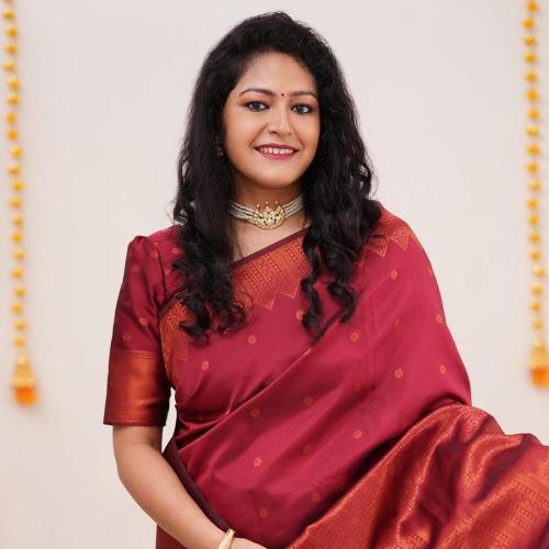 Madhuriya Present Women's Saree with Blouse Piece (Red)