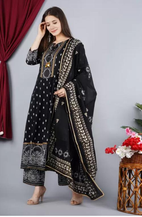 SK2 FASHION Women Kurta Pyjama & Dupatta Set Rayon