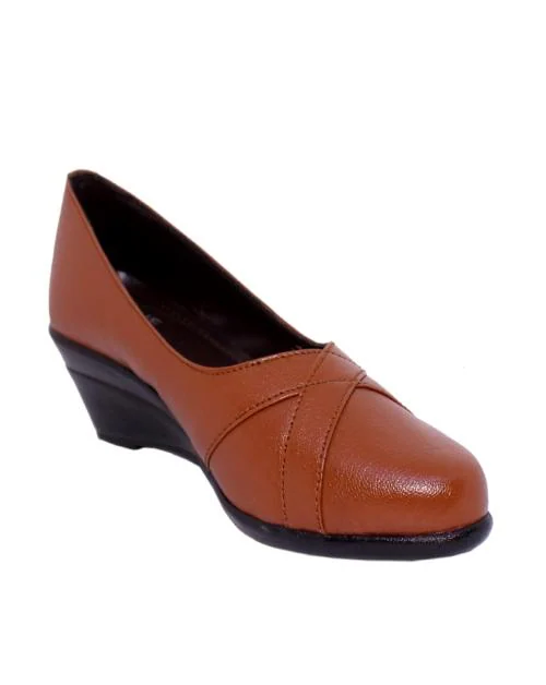Banuchi women Tan wedges bellies