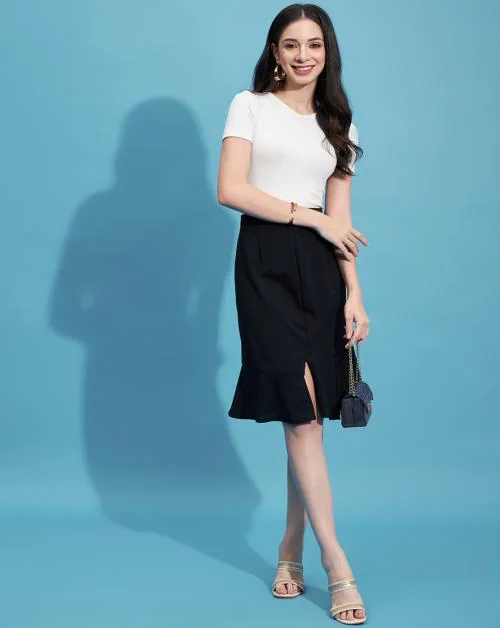 BuyNewTrend Black Fish Cut Knee Length Women Straight Skirt
