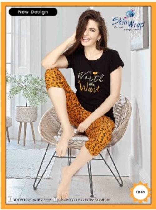 Skin Wrap T - Shirt & Short Capri For Ladies 100% Cotton Fabric Black Printed T Shirt Saffron Capri for Girls Size M