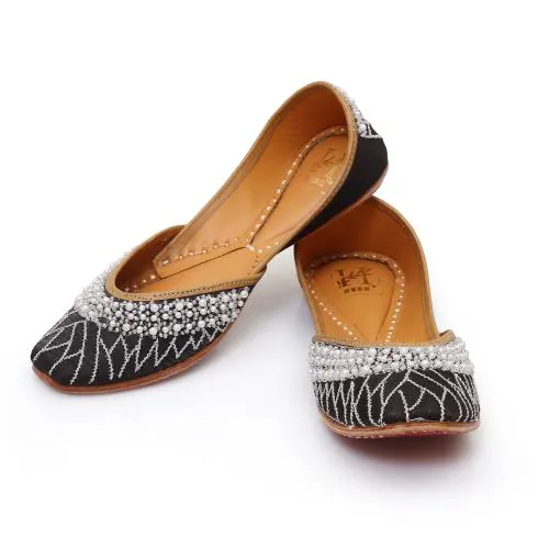 HEER Women's Traditional Flat Mojari| Ethnic Shoes |Handmade Shoes|Embroidered Canvas Slip on Bellies |Traditional Casual Ethnic Foot Wear (Black)