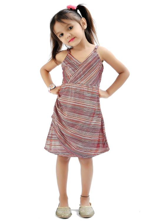 RK MANIYAR Keeping it fresh : A bodycon dress for girls with a shimmering Striped design.