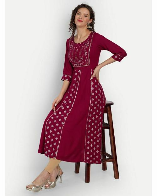 Happy Design Women Magenta Printed Rayon Kurta