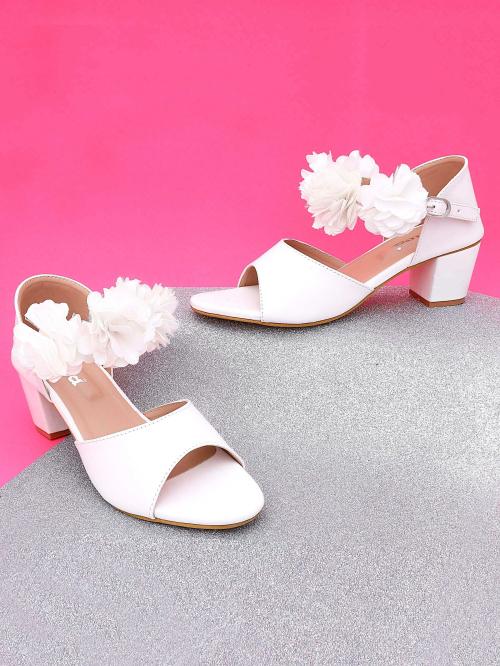 Dchica White Flower Ankle Strap Block High Heel Sandals For Kids