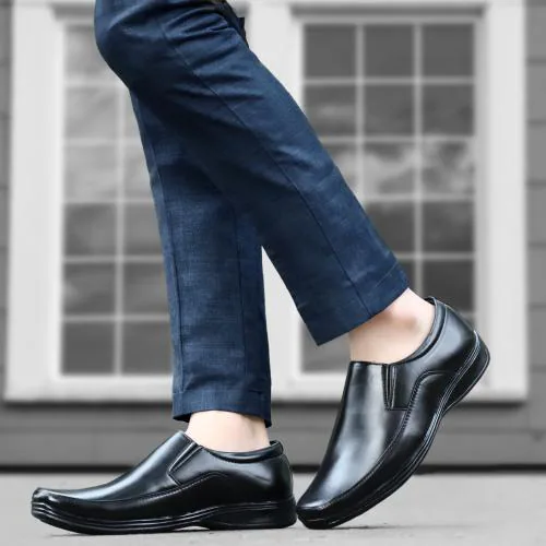 SVpanther Men's Black Syntheitic Leather Slip on PartyWear/Office wear Formal shoes