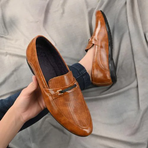 JAMARION Ethnic & Stylish Nagra/Loafers For Men (Tan)