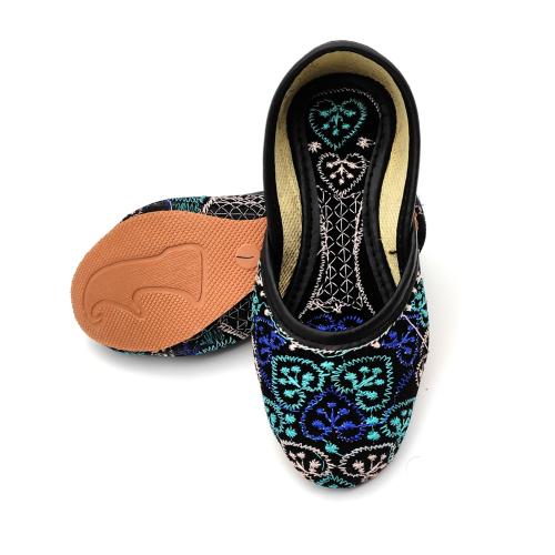 Stepy Black Velvet Pan design embroidery Kids Jutti | Small Kids Bellies | Baby Girls Bellie for 2-5 Years Kids