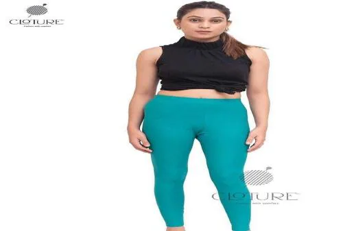 CLOTURE Ankle length leggings for women Sea Green