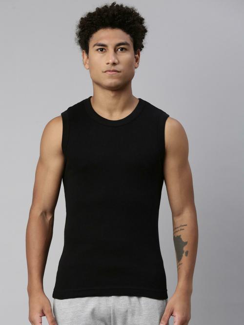 Levi's Men's Black Solid Cotton Sleeveless Vest