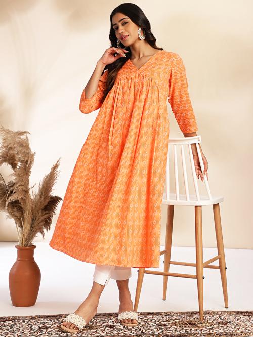 Janasya Women's Orange Cotton Woven Design Gathered Kurta