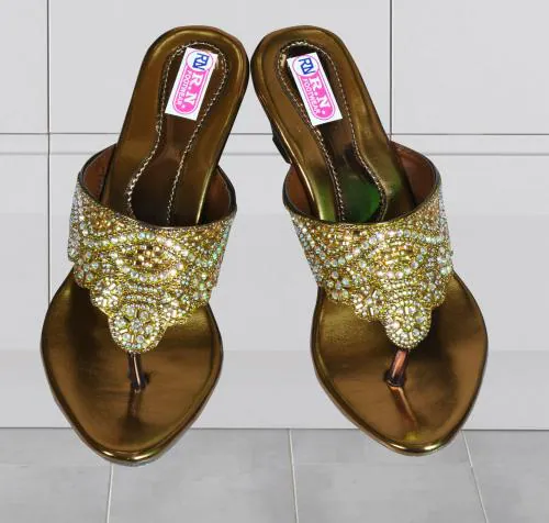 R.N FOOTWEAR Stylish Footwear Sandal For Women - Soft & Comfortable Women Flip Flop Slipper | Ethnic Sandals | Sandal For Girls | Indian Sandals | Flats For Womens | Fancy Sandals (Copper) (UK 8)