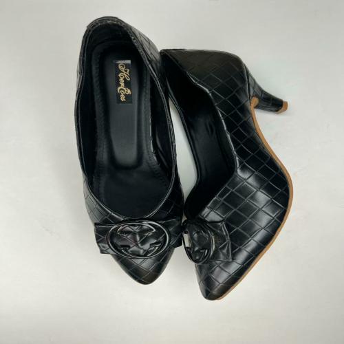 GILANTO Sandal, in a Fashionable Black Synthetic Material, is Suitable for Women, Attend Events, Parties, and Celebrations.Sandals with an Excellent in Quality Synthetic Leather Sole and PU Insole are Attractive, Comfortable, and Lightweight.