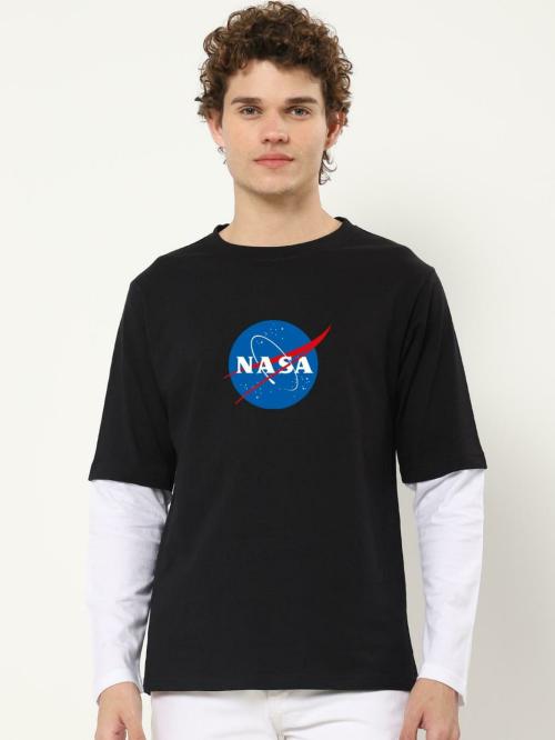 Bewakoof Men's Black & White NASA Printed Doctor Sleeve Short Sleeve Round Neck Oversized T-shirt