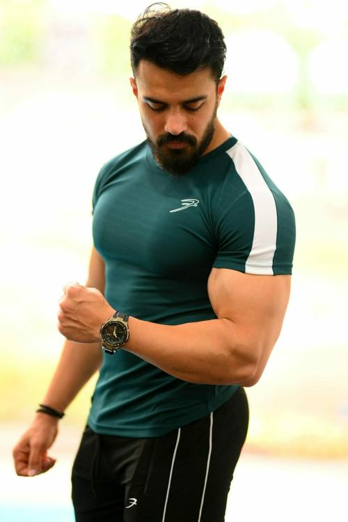 Fuaark Vintage Sports and Gym Tshirt Green