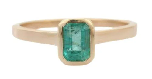 Feel Touch Mart Panna Ring for 6.50 Ratti Pure Green Emerald Stone Original Certified Ring Gold in 15.0 Size Green Emerald Ring Gold Attrractive Sone Ki Anguthi for Men Asli Markatmani Ratan