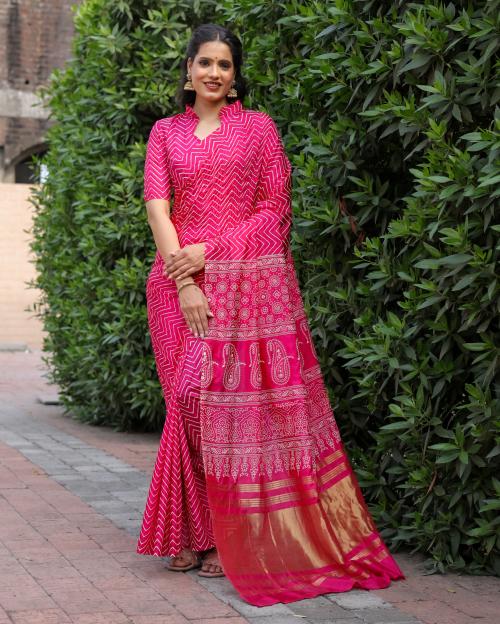 AJATVA Natural Dyed Print Tapeta silk saree