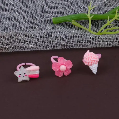 silver shine Fashionable Plastic Toy Rings adjustable to kids 3 pieces Multi color Plastic Ring