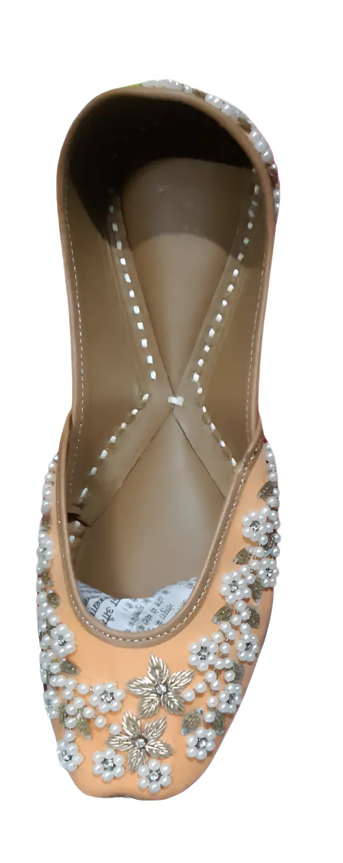 JUTTIWALA Pearls & Zardoji Work Women's Ethnic, Jutti (Peach)