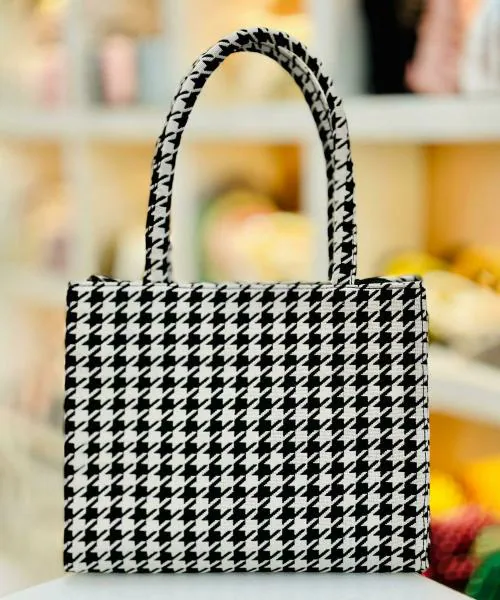 Zaaliqa Multicolour Jute For Women Handheld Bag