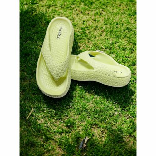 FOOTLOOK Sleepers Girls Casual Chappals, Bathroom Footwear, Trendy Flipflops For Daily Wear, Walking Slippers (SLEEPERS-GIRLS-LIGHT-GREEN-6)