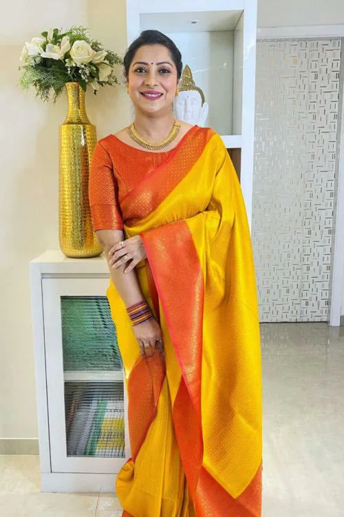 FABYARN Elegant Yellow Contrast Brocade Bindi Soft Silk Saree with Heavy Jacquard Border Traditional Kanjivaram Banarasi Design Featuring Beautiful Brocade Work for Festive and Special Occasions with Blouse Piece