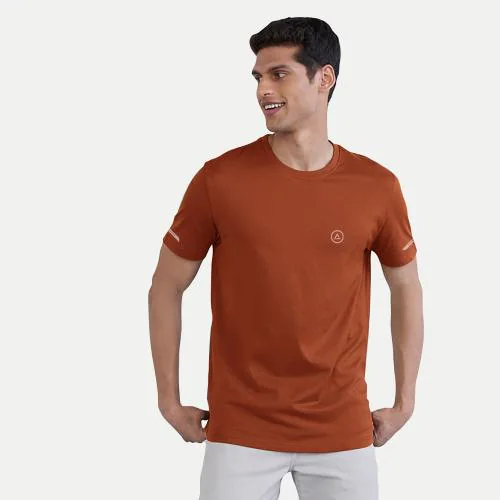 Rad Prix Men Rust Regular Fit Sports T-shirt