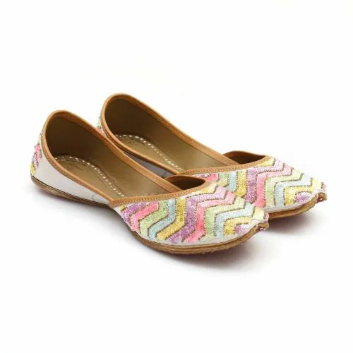 HEER Multicolor Sequined Ethnic Punjabi Jutti Mojari for Women's Jutis For Women (Multicolor) : :.