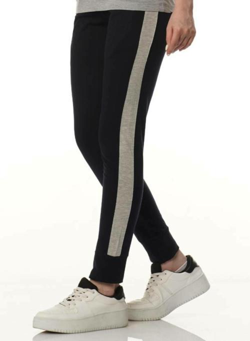 Women Solid Black Track Pants