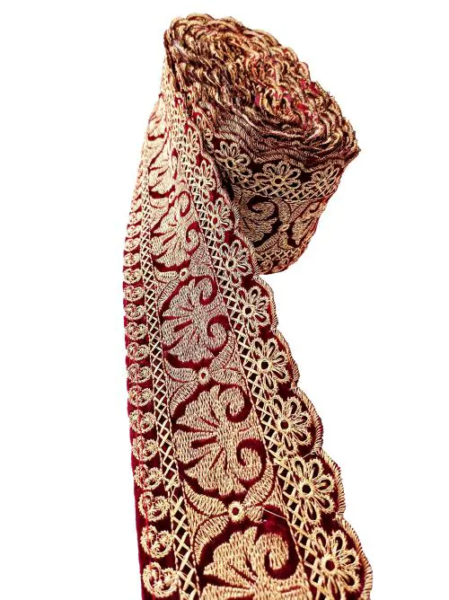 FRIJVEN Heavy Finishing Golden Cutting Design Work Trim Ribbon Maroon Velvet Lace Border Decoration Falls for Saree, Kurti, Dupatta, Dresses etc (8 cm Width, 9 m)