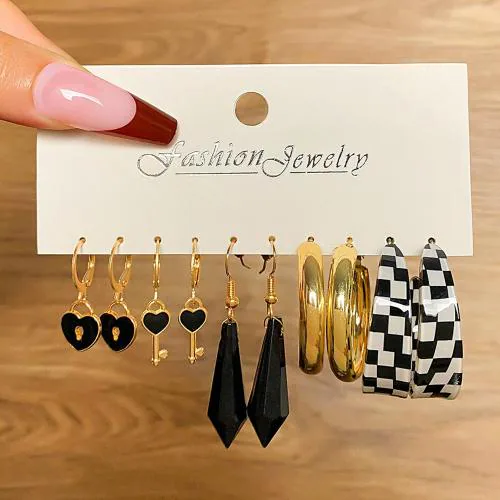 Fashion Frill Stylish Earrings Set For Women Black Heart Key Gold Plated Western Earrings For Women Girls