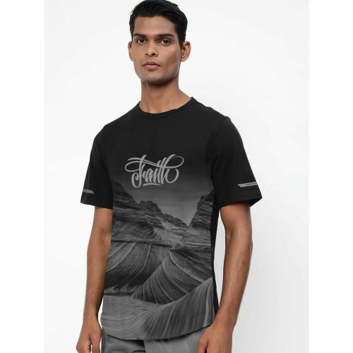 Rad Prix Men Black Graphic Printed and textured polyester T-shirt