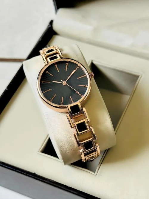 ILOZ Luxury New Model Classy Look black Dial Diamond Belt Ladies Female party wear Analog Wrist Women watches for Girls