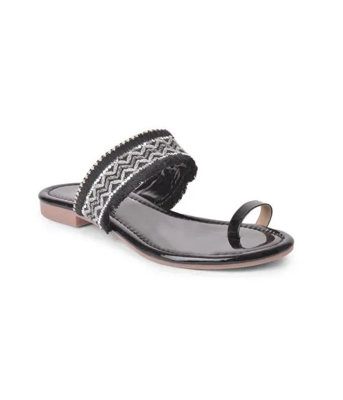 Salario Black Toe-ring Sandals