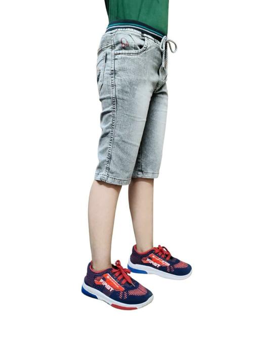 DUPER Boys Three Fourth Shorts, Capri Below Knee Length, Drawstring Elastic Waistband, Stretchable Cotton Denim, Regular fit (Light Grey, 8-9 Years)