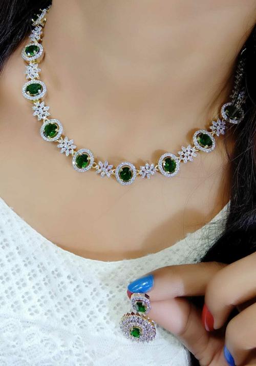 Buy Twinkling Fusion Jewellery Sets Online at Best Prices in India