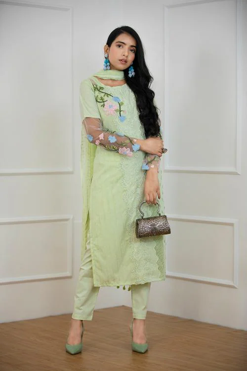 ANAYSA FASHION Women Pastel Green Cotton Kurta Set ( Pack Of 3 Pcs- Kurta & Pants With Dobby Chiffon Dupatta)