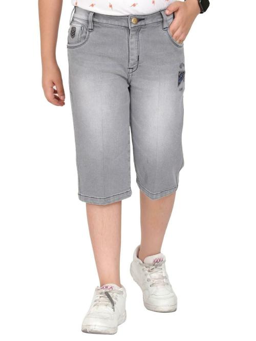 OXTRAP Boys Regular fit, Half Elastic Waistband, Stretchable Cotton Denim, Light Faded, Casual, Below Knee Length, 3/4 Shorts (Light Grey, 7-8 Years)