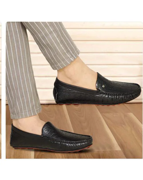 Kavsun Classy Crocodile Texture Loafers For Men Black